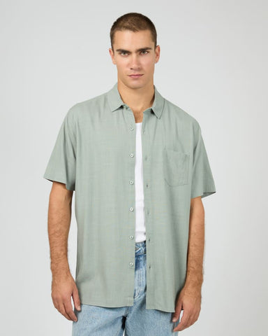 SILENT THEORY 40X0185 Textured Linen S/S Shirt - Green