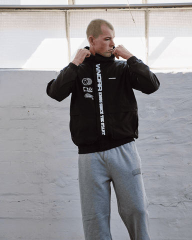 WNDRR AMPLIFY SPRAY JACKET - BLACK