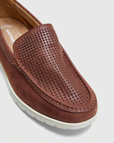HUSH PUPPIES Tully Leather Loafer